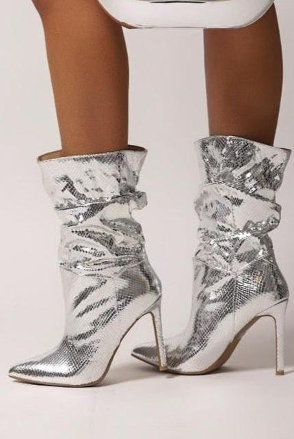 Silver metallic snakeskin boots - side view— Baebekillinem