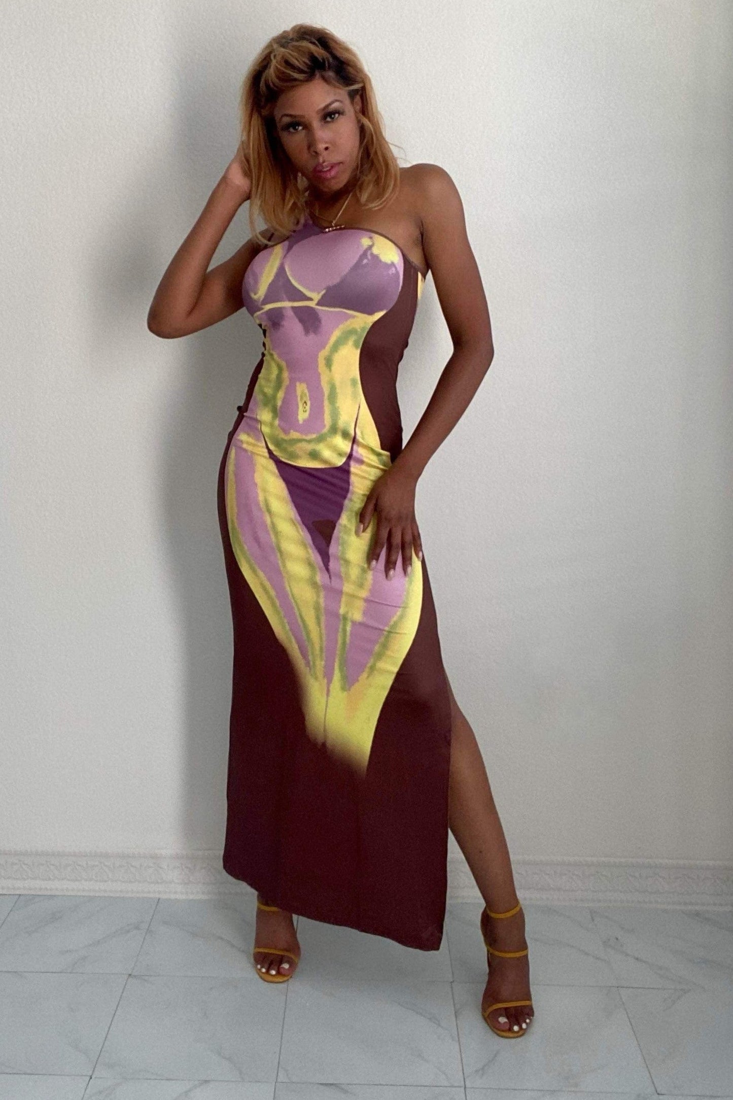 Women's Body Silhouette Maxi Dress - Baebekillinem Boutique - Front view