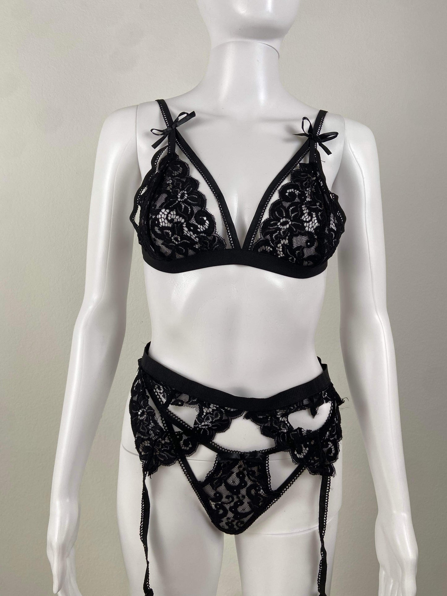 Women's Heartbreaker Lingerie Set - BaeBekillinem Boutique- Polyester- black/ red/ white- valentine- anniversary- christmas- wedding- sexy