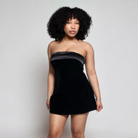 Women's elegant strapless bandage mini dress black front view — Baebekillinem